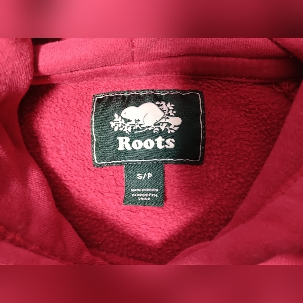 Roots ladies hoodie with Kangaroo pocket. Ladies size s - Picture 9 of 9